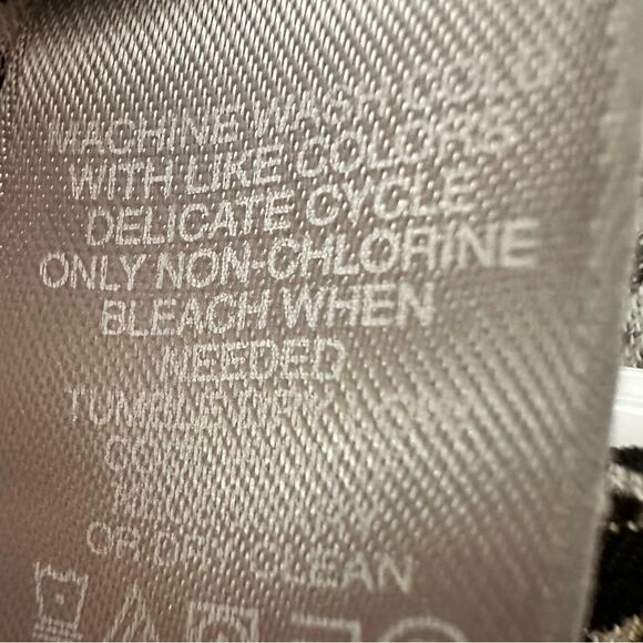 Liz Claiborne large top - Picture 5 of 6